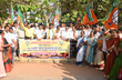 BJP protests against State government for not releasing incentive due to dairy farmers